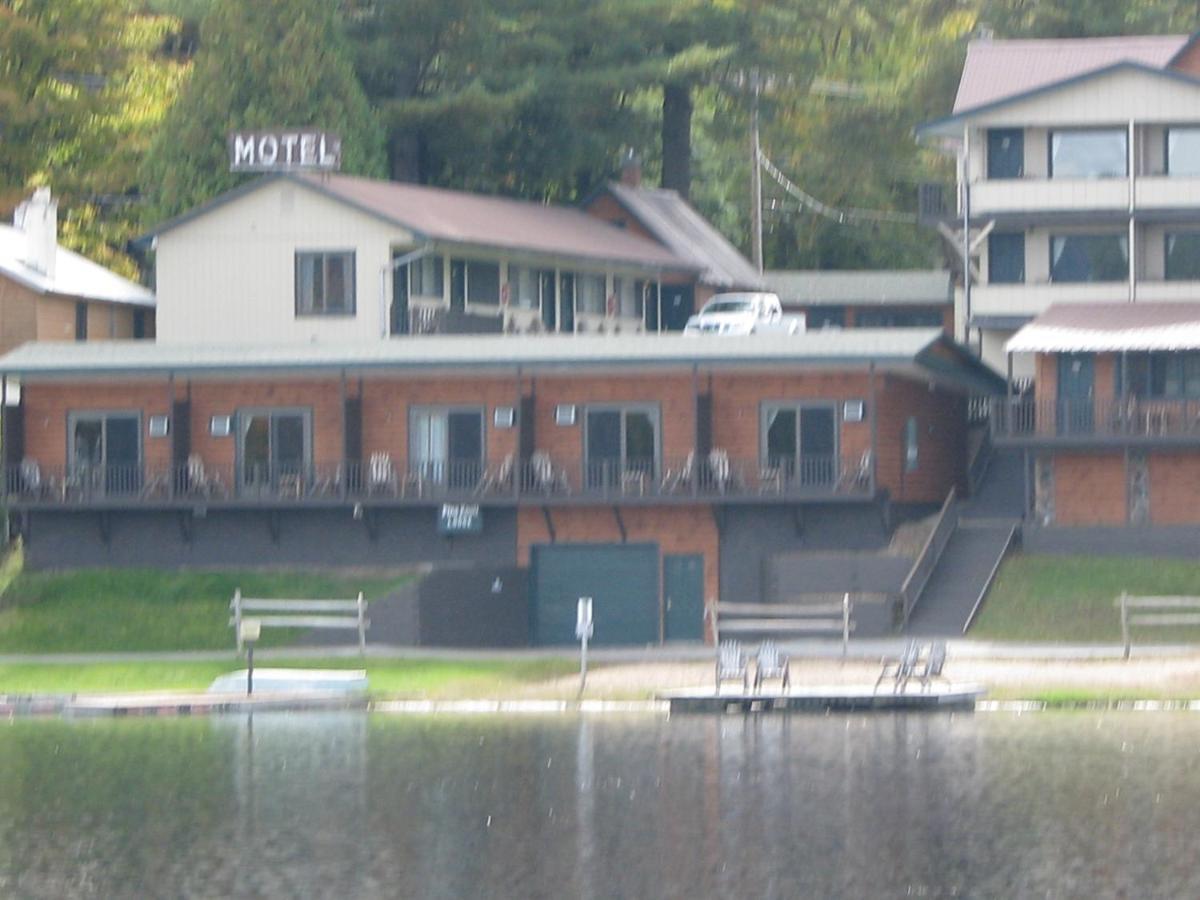Pine Knoll Hotel Lakeside Lodge & Cabin Олд-Фордж Экстерьер фото